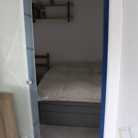 Apartment Sonnenschein Mit Grossem Balkon