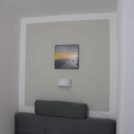 Sonnenschein Mit Grossem Balkon Groemitz